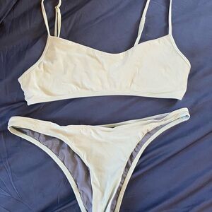 Jolyn surf bikini - Eryn top Kelia bottom